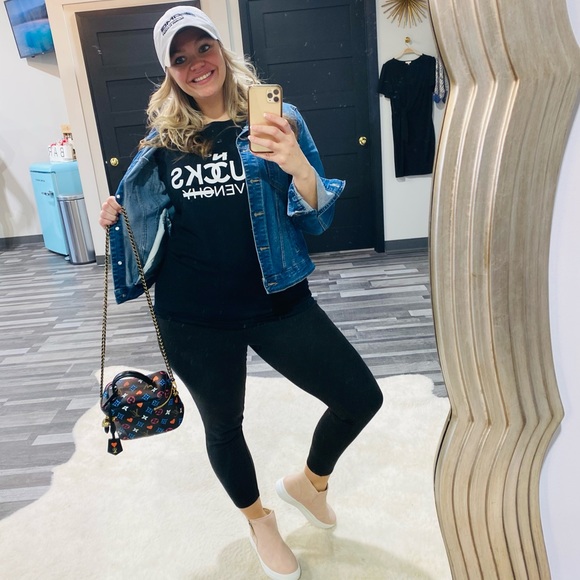 BNWT Platform Sneaker - Picture 3 of 3